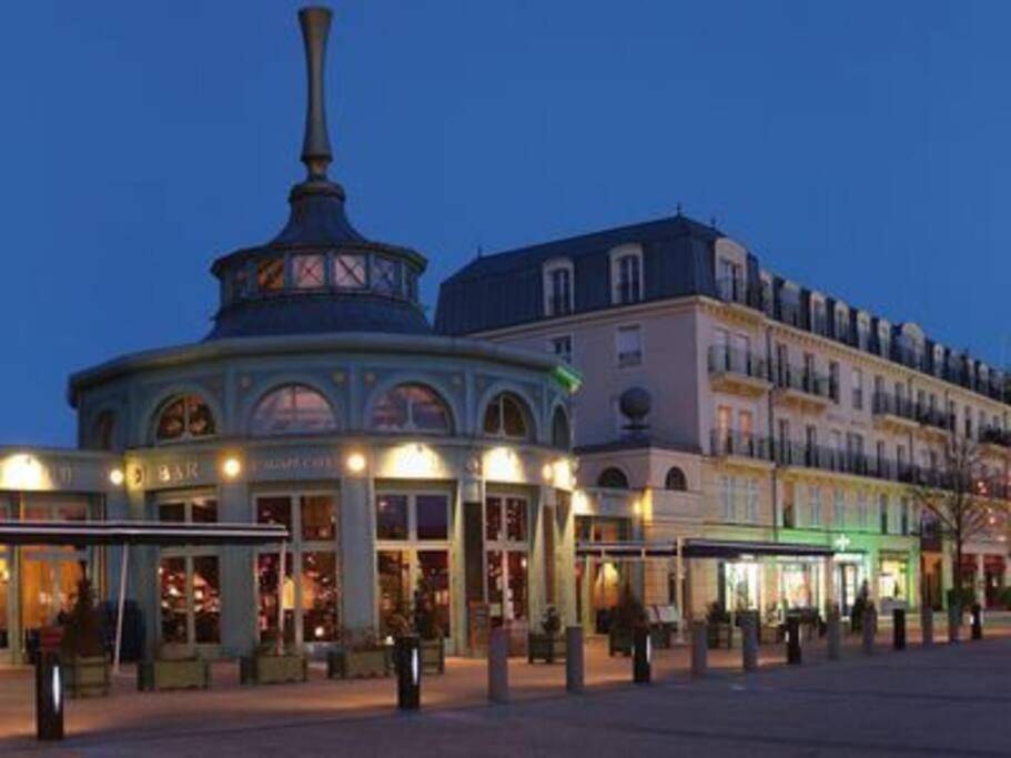 Disneyland Paris 70M² Face Parc, Place Ariane Serris Exterior photo